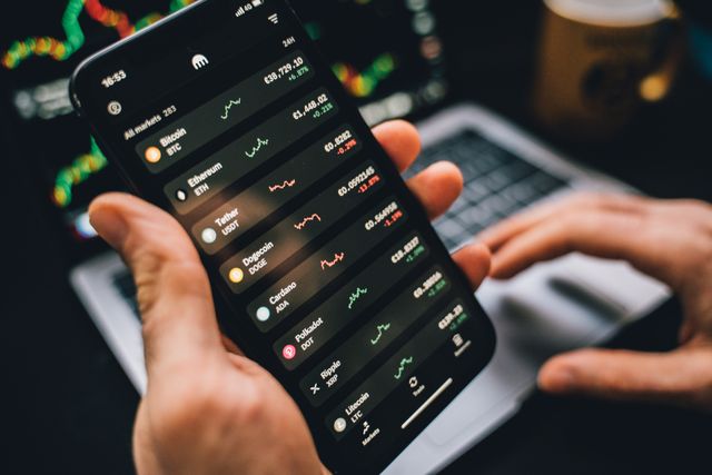 How to Choose Your First Forex Broker: 5 Things to Look For